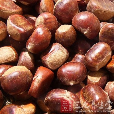 益气补脾，健胃厚肠栗子是碳水化合物含量较高的干果品种