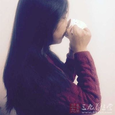 多喝水，特别是热水