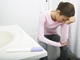 女性便秘的原因，女性便秘的治疗方法，女性便秘吃什么好