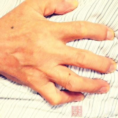 手脚冰冷和心脏功能有很大的关系