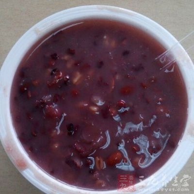 红小豆、红枣、花生仁(红皮)、红糖