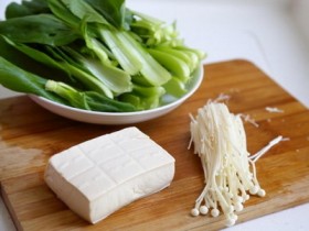 治疗黄疸的偏方：泥鳅炖豆腐