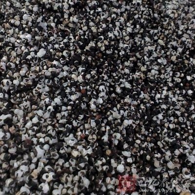 王不留行活血行瘀之中，又可消肿敛疮