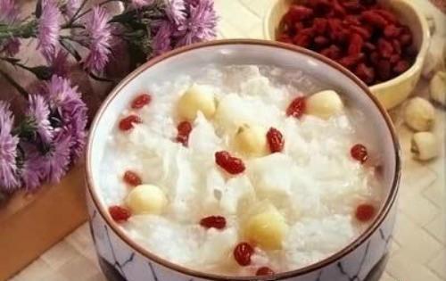 聚合性痤疮的治疗偏方