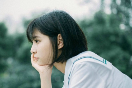 听力损伤不可逆，耳机听歌要注意