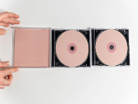 男人对女人的胸部到底有多痴迷