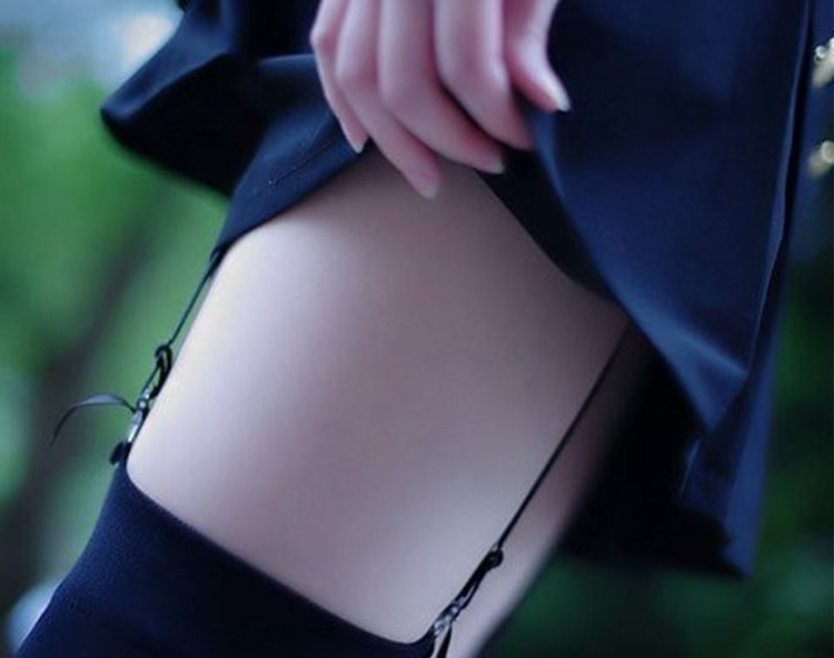 在床上这两条腿我有N+1种玩法