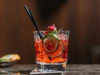 长期大量饮酒有哪些危害？出现这5个症状赶紧戒了