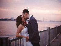 几个小妙招快速消除吻痕