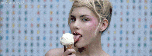 马上就要融化的冰淇淋