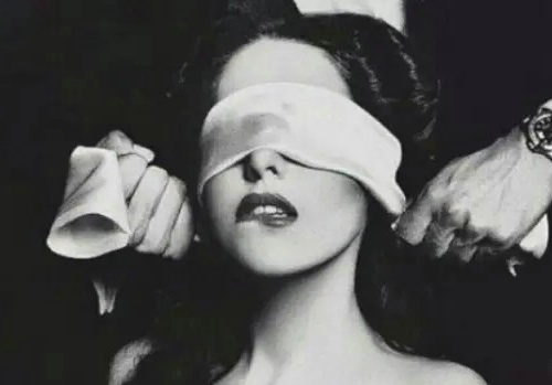 前戏太单调？向字母圈学学技巧啊