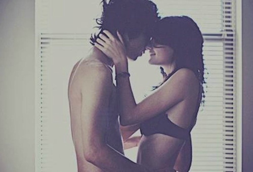 三招练成金手指，前戏调情让她嗨翻天