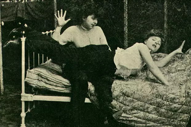 大屁股也有快感？初学者的打屁股指南