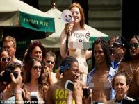 男人可以打赤膊，女人为什么就不能袒胸？