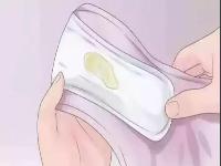 内裤穿着穿着为什么变黄了呀?