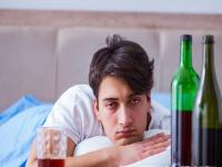 喝酒后头疼怎么办？这几个小妙招值得收藏