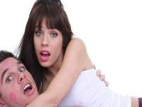 专家揭秘:第一次发生在什么年龄比较合适!过早会怎样?