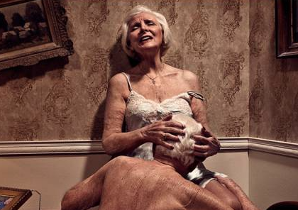 老年人夫妻生活，年龄是障碍吗