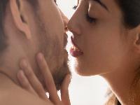 夫妻生活一周几次是正常的？什么时候性生活最合适