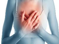 女性必须慎重露出胸部的大腿和腰腹