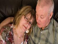 男孩出生后立即检查生殖器 腹腔镜治疗儿童睾丸有奇效