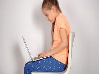 年幼的孩子怎么会手淫呢？如何帮助孩子摆脱手淫？