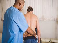 长期饮用这种饮料影响生育吗？男性不育应该如何治疗？