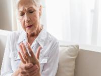 老年人为什么容易发生阴道炎？老年性阴道炎的治疗方法有哪些？