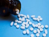 为什么会感染艾滋病？三种药物帮助治疗艾滋病