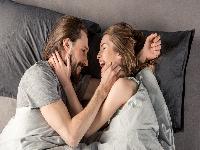 哪种姿势能让她更开心？夫妻性爱存在哪些禁忌？