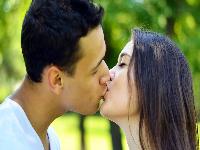 如何为性生活增添激情？如何才能做好性前戏？