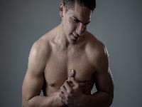 同房第二天胸涨是怀孕吗 同房后胸痛怎么办