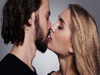 女性生殖器疱疹的危害大 生殖器疱疹可能诱发宫颈癌