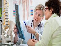 骨质增生伴椎管狭窄